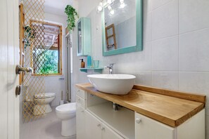 Bathroom - Villa 'Giardino Sul Mare' with Sea View, Private Terrace and Wi-Fi (Eden Beach)