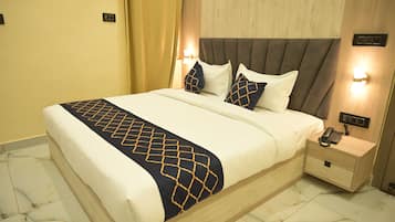 Deluxe Double Room | Premium bedding, in-room safe, laptop workspace, WiFi (free)
