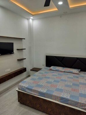 Deluxe Room - Uma Ganga Paying Guest House (Varanasi)