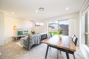 TV - Bardia Convenient | Adorable Modern 4 Br House (Bardia)