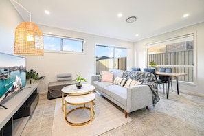 TV - Bardia Convenient | Adorable Modern 4 Br House (Bardia)
