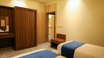 Executive Suite, 1 Bedroom | In-room safe, soundproofing, free WiFi