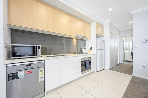 Liverpool Stunny Modern Apt |Wifi &Parking