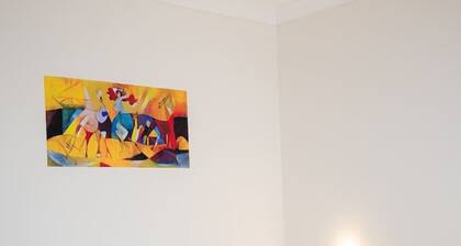 Carlingford sweet studio with WiFi& Parking
