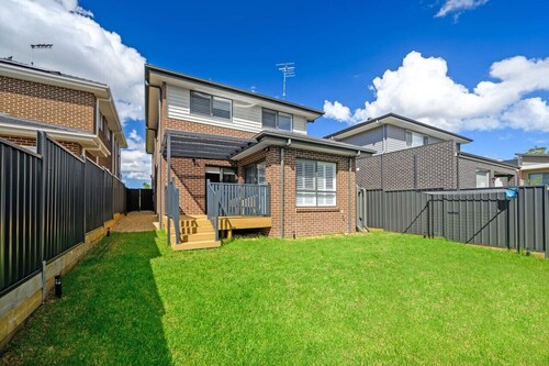 Rousehill Sweet Spacious 4BR Quiet House
