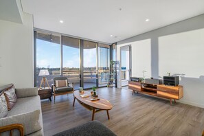 TV - Olympic Park/Excellent view/2Br/ By Train/Shopping (Lidcombe)