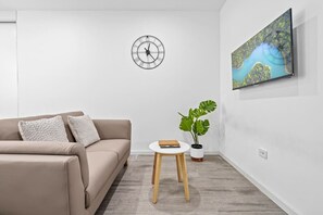 Living area - Burwood 1Br apt nearTrain/Shopping street parking (Burwood)