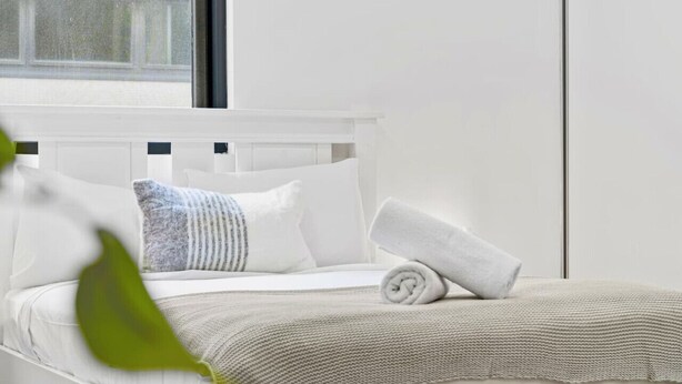 Unclassified image, 1 of 12, button - Burwood 1Br apt nearTrain/Shopping street parking (Burwood)