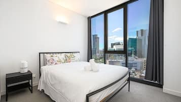 2 bedrooms, iron/ironing board, WiFi, bed sheets