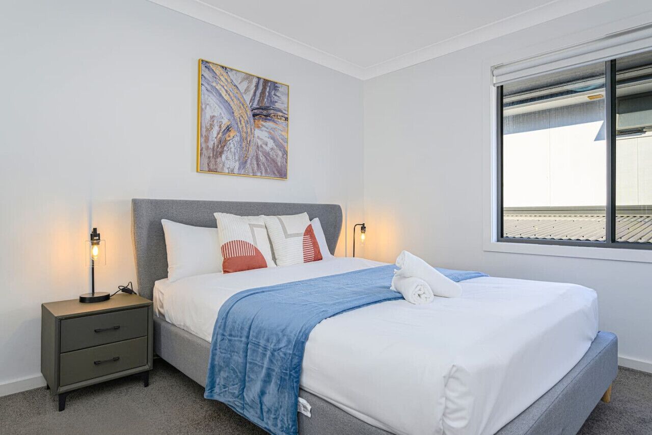 4 bedrooms, desk, iron/ironing board, WiFi