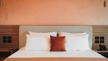 Frette Italian sheets, premium bedding, minibar, in-room safe