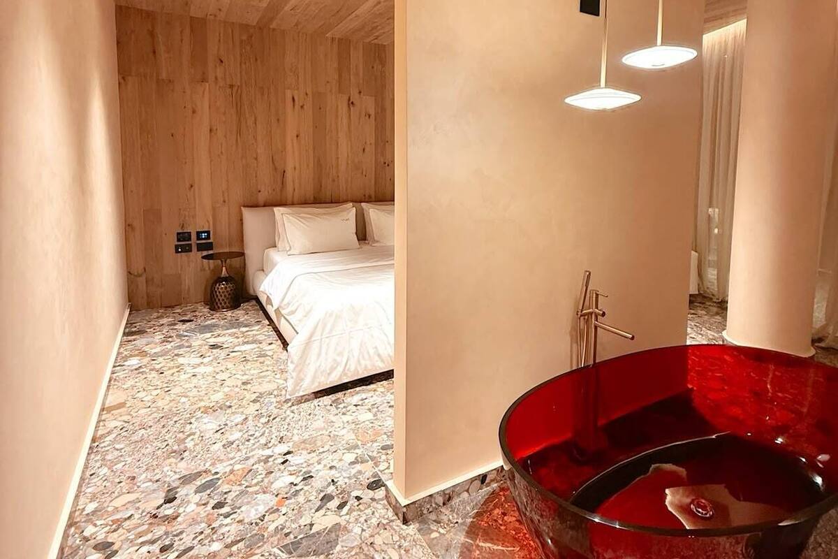 Luxury Suite, Sea View | Frette Italian sheets, premium bedding, minibar, in-room safe