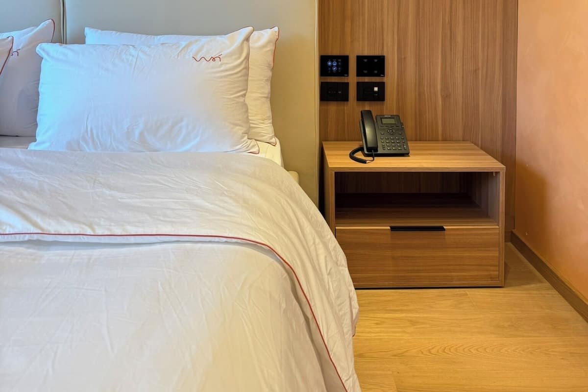 Deluxe Double Room, Mountain View | Frette Italian sheets, premium bedding, minibar, in-room safe