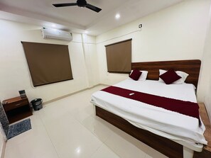 2 quartos, ferros/tábuas de passar roupa, Wi-Fi, roupa de cama