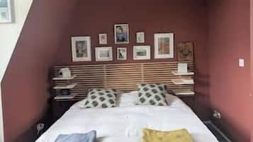 Iron/ironing board, travel crib, WiFi (free), bed sheets