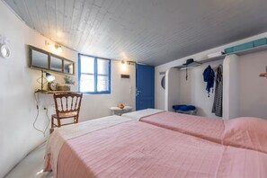 Room - TWIN OVEN APARTMENT (messaria)