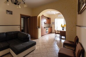 Apartamento, 2 habitaciones | Zona de estar