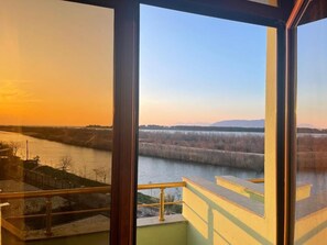 Standard Triple Room, Balcony, Lagoon View | Bahagian dalam