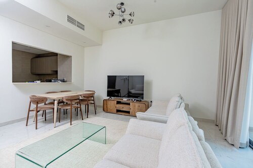 Coastal Family Villa in Marbella RAK