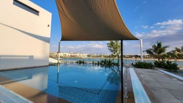 Utomhuspool