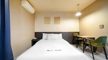 Luxury Double Room | Desk, WiFi (free)