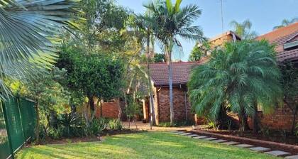 Cozy and Modern Apartment Rental in Akasia, Pretoria
