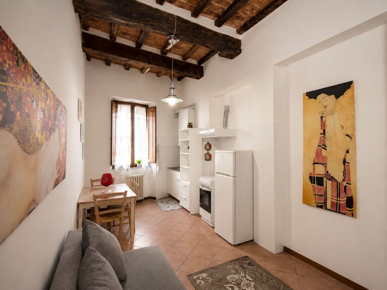 Elegant Apartment Just A Stone's Throw From Piazza Del Campo - Siena