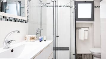 Apartment, Garden View | Bathroom