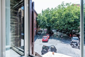Interior - Fornarina a Trastevere by Welcome In (Rome)