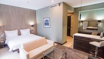 Deluxe Double Room, City View | In-room safe, iron/ironing board (on request), WiFi (free)