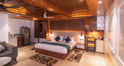 Giri River Retreat