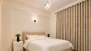 Room - Luxury 1BR Near Two Rivers & Karura Fast Wi-Fi Free Parking Lift Backup Power (Kiambu County)