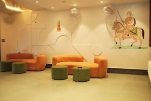 Interior entrance - The Landmark Maan Palace Hotel (Jaipur)