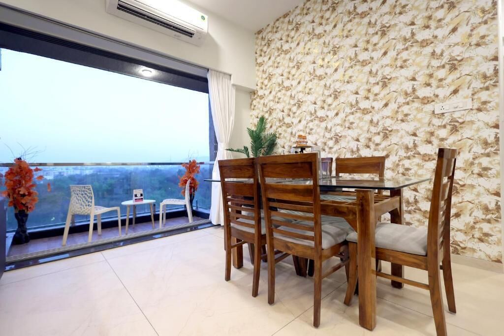 Apartamento, balcón, vistas a la ciudad | Restauración