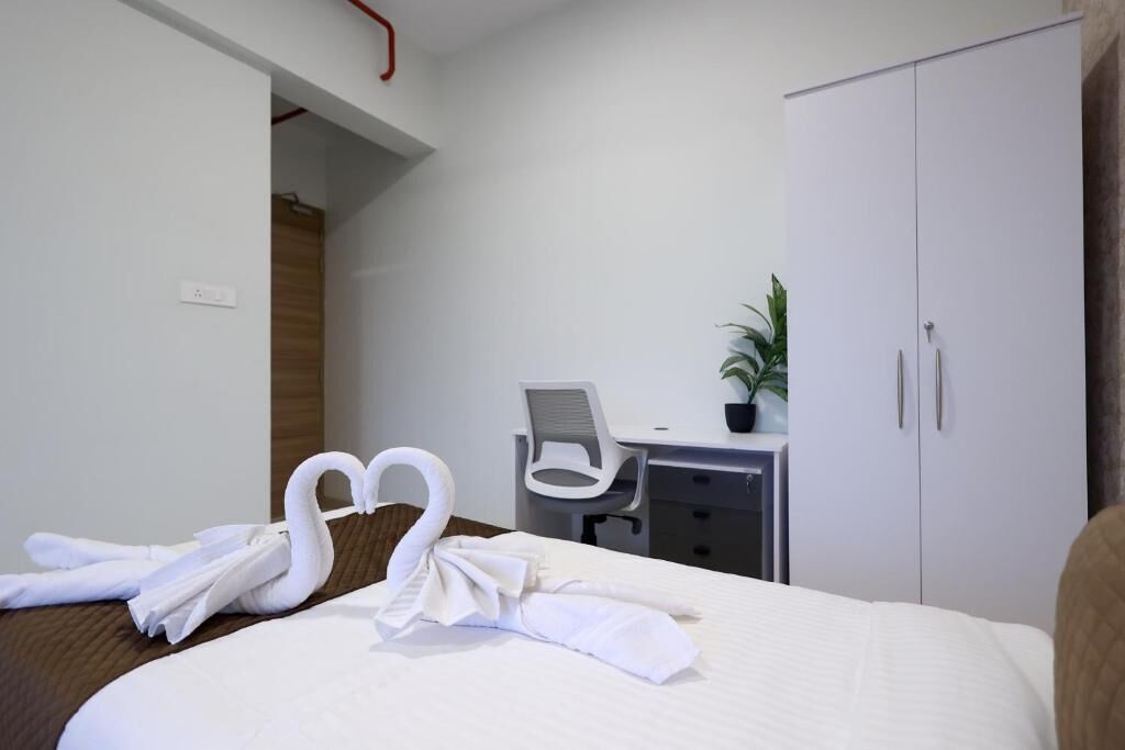 Apartamento, balcón, vistas a la ciudad | Escritorio, espacio para trabajar con un portátil, wifi gratis