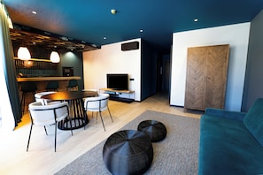 Deluxe Apartment | Interior