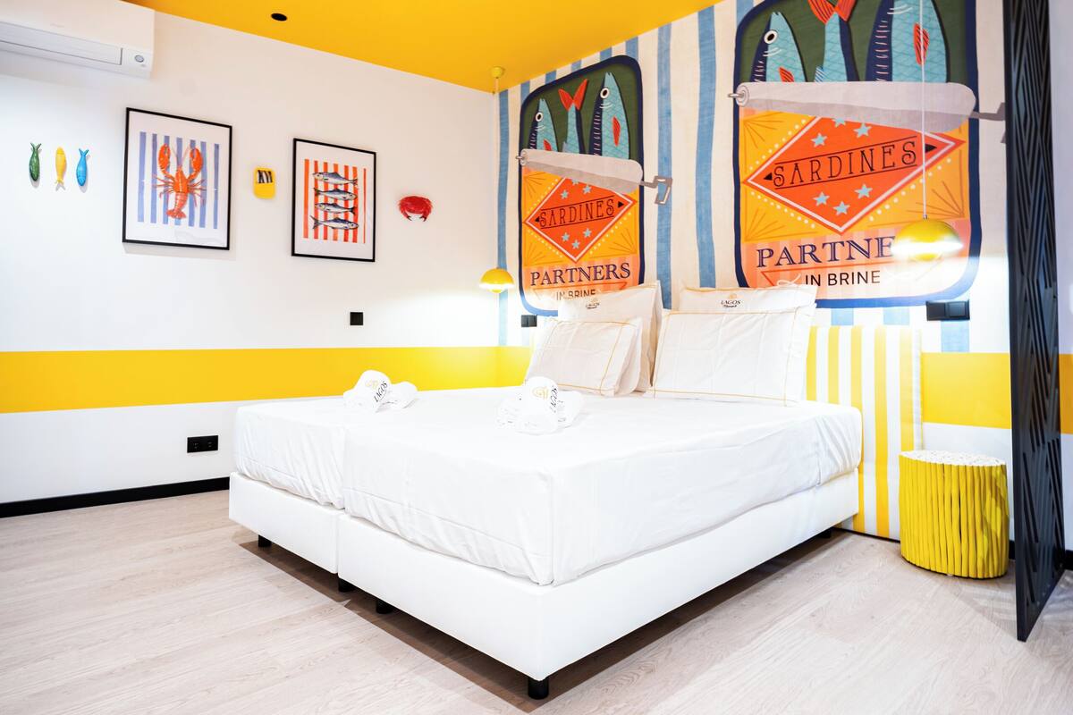 Quarto duplo luxo | Roupas de cama premium, camas com colchões pillow-top, escrivaninha