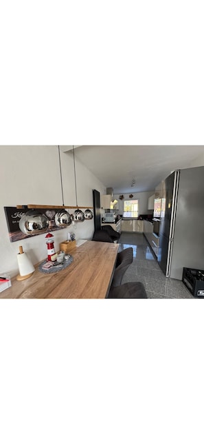 Private kitchen - Quietly situated, yet right in the heart of it all. Fine sandy beach, horse farm / marina (Lubmin)