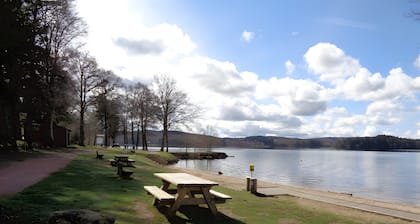 Chalet by Lac des Settons, Private Garden, Near Hiking & Water Activities