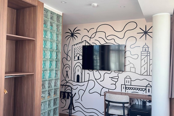 Deluxe Room | In-room safe, soundproofing, iron/ironing board (on request)