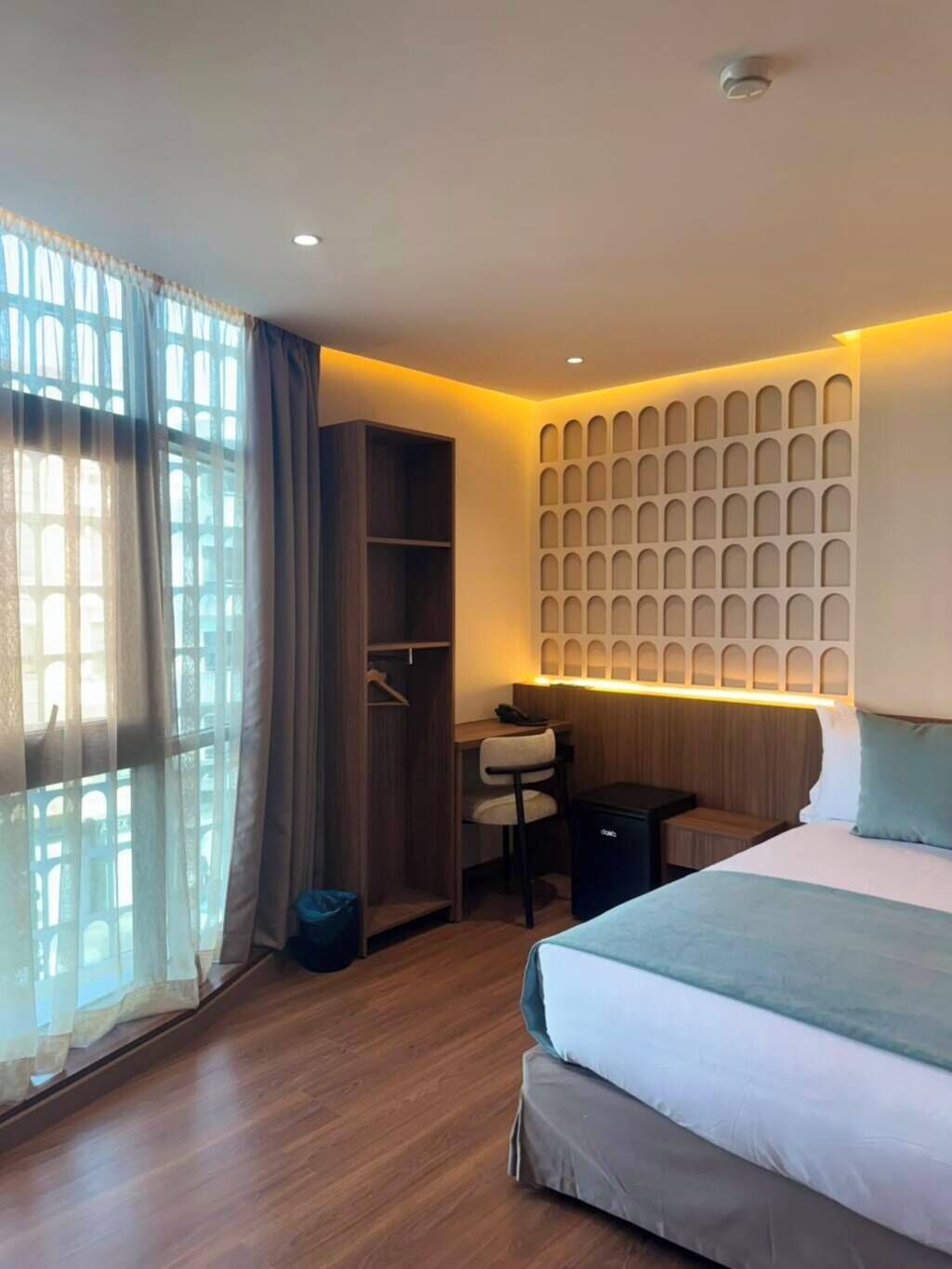 Phòng Suite Junior, quang cảnh thành phố | Két bảo mật tại phòng, phòng cách âm, bàn ủi/dụng cụ ủi quần áo 