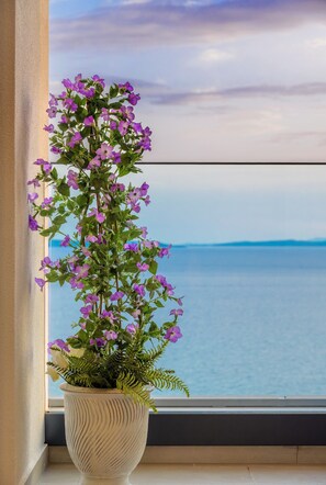 Interior - Apartment 'Blue Horizon' with Balcony, Wi-Fi and Air Conditioning (Split)