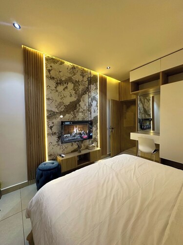 Trim Apartment