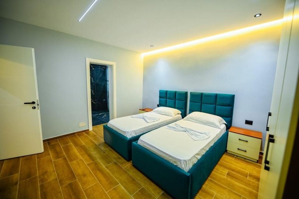 Twin Room, Balcony, Garden View | Blackout drapes