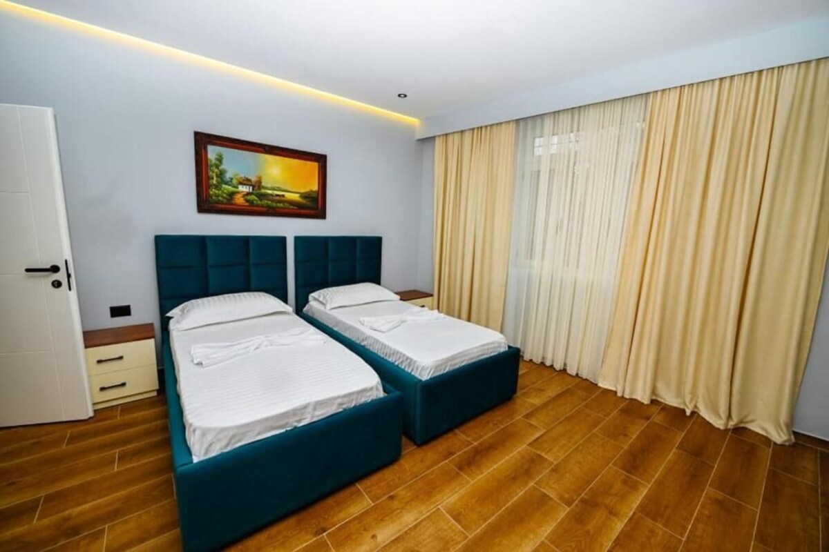 Double or Twin Room, Garden View | Blackout drapes