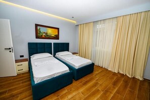 Double or Twin Room, Garden View | Blackout curtains - Mon Ami Boutique Hotel  (SHKODËR)