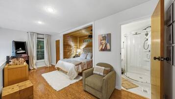 2 habitaciones, tabla de planchar con plancha y cuna de viaje