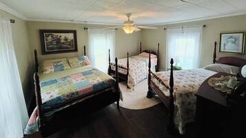 4 bedrooms, WiFi, bed sheets