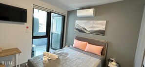 Room - Cozy studio in CBD (Padstow)