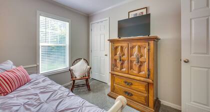 Pets Welcome! Lexington Getaway w/ Gigantic Yard